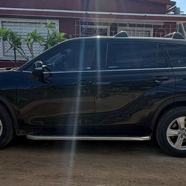 TOYOTA HIGHLANDER 2021 DE 8 PLAZAS — ¡ESPACIO, POTENCIA Y ESTADO DE EXHIBICIÓN! 🔥 - 2/5