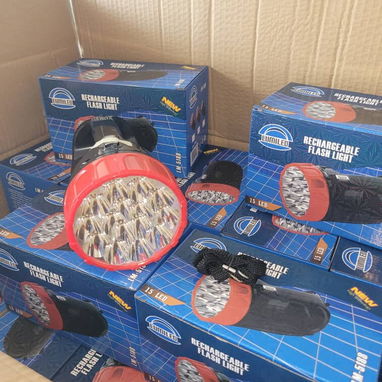🔦 Linterna Recargable   ✔️ 15 LEDS de alta luminosidad.  ✔️ Bateria recargable incorporada. - 4/4
