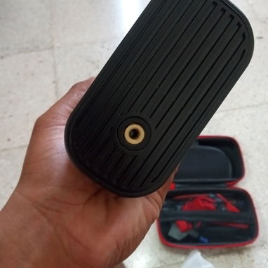 Cargador portátil para batería de carro y teléfonos y es un compresor y tiene lámpara led - 8/10