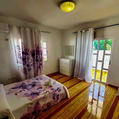 Alquiler de casa en la playa con piscina en Santa María. Ofertas de alquileres vacacionales para diciembre en la playa - Img 109039434