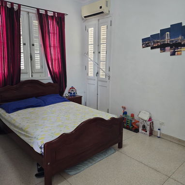 Se renta casa independiente lineal de 3 habitaciones 3 baños patio - Img 126410968