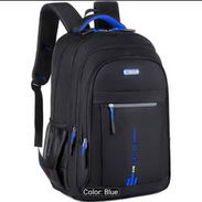 Mochila fashion sport De gran capacidad Con detalles en azul y en naranja Medidas 40cm × 30cm 25 usd - Img 57950322