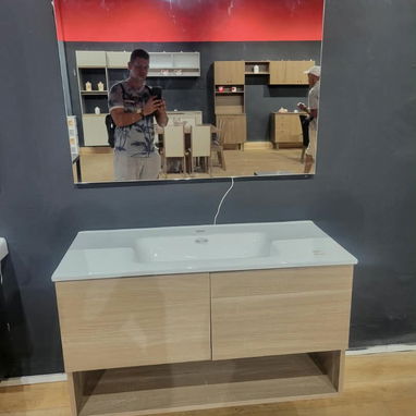 Mueble de baño con lavamanos y espejo - 3/3