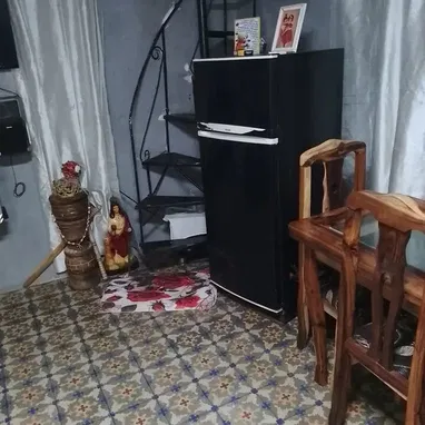 Vendo mi casa con todo adentro - Img 122606968