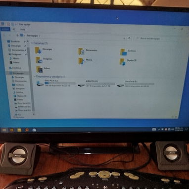 Se vende computadora - 3/4
