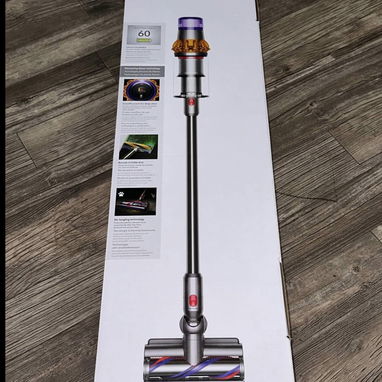 Dyson V15 Vacuum Cleaner - Img 126299878