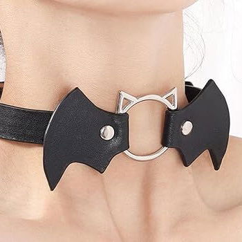Gargantillas/collares otaku, anime , rock - Img 122837873
