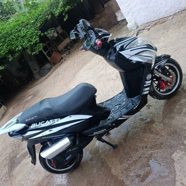 Moto eléctrica BUCATTI F3 (es de uso) - Img 121777463