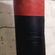 Saco de boxeo grande con guantes - Img 56697867