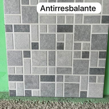 LOSAS ANTIRRESBALANTES 33X33 CM - 5/6