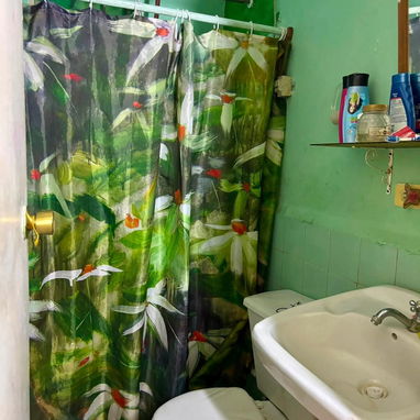 APARTAMENTO EN BAJOS CON PUERTA A LA CALLE EN SANTA AMALIA POR 12500! CERCA DE 10 DE OCTUBRE - 3/5
