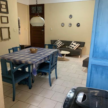 Renta lineal, por períodos, para extranjeros de apartamento en el Vedado - Img 122016934
