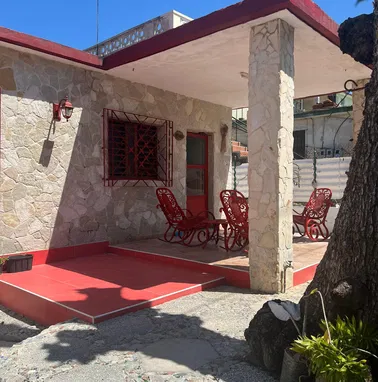 SE RENTA APTO INDEPENDIENTE (two rooms) A DOS CUADRAS DE LA PLAYA DE GUANABO. 58858577. SIN PISCINA - Img 98984011