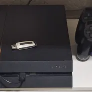 PS4 MATE de 500gb Versión 9.0 pirateado + 2 mandos y audífonos gamer - Img 55496734