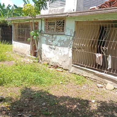 Se vende Casa quinta grande con Garaje, Patio, lote de Terreno particular y Pozo de agua - 3/10