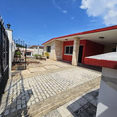 Inmobiliaria Casa de Ensueños , Casa Fontanar Independiente 160mil - Img 122510356