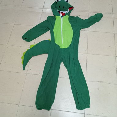 Vendo disfraz de dinosaurio en 25 USD y de perrito en 15 usd para niños entre 3 y 4 años - 2/3