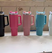 ✨️JARRAS TÉRMICAS DE 1200ML CON ABSORVENTE DE PLÁSTICO Y METAL✨️(SOLO ME QUEDAN 2 ROSA FUCSIA Y 2 CLARO) - Img 50745685