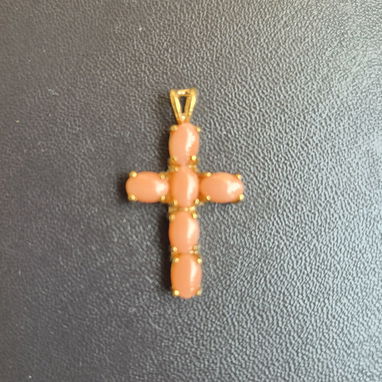 Crucifijo de Coral. - 3/10