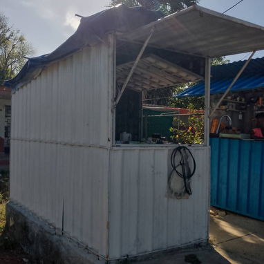 Se vende quiosco para negocio con total seguridad en la misma avenida boyeros - 4/5