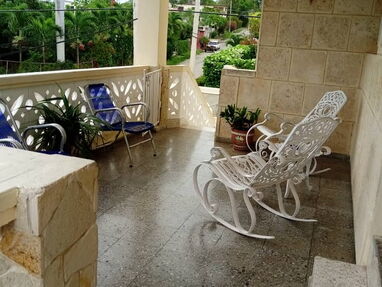Renta casa en Guanabo con piscina,3 habitaciones,cocina,terraza,56590251 - Img 62344893