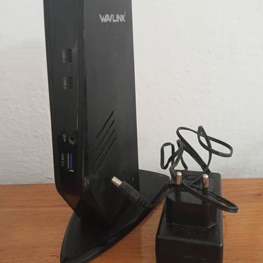Estación para conectar 2 pantallas 4k a la vez, ideal para negocios. - Img 113893876