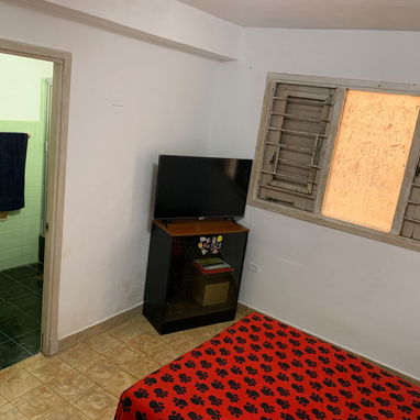 VENTA DE APARTAMENTO EN EL VEDADO L e/ 15 Y 17 - Img 126493214