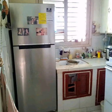 Apartamento en edificio capitalista en el Vedado en 18000 - 4/5