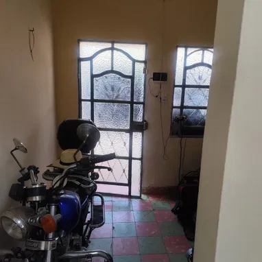 Se vende casa de 2 plantas, 3/4, cosas adentro y moto 4t de las grande - 5/14