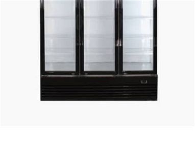 Nevera exhibidora vertical triple con luces - Img main-image-45420420