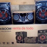Equipos de música LG 175💸 3300W PMPO 300W RMS 2 Puertos USB 110 / 220 V 50/ 60 Hz Bandeja para 1 CD 80 dB Bluetooth - Img 56745753