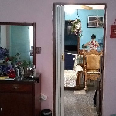 GANGA: Casa en bajos con azotea libre. Patio, garaje y terreno (vendo o permuto) - Img 102814472