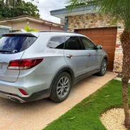 Vendo o negocio, Hyundai Santa Fe, 2017, siete filas asiento motor 3.3 - Img 53639624
