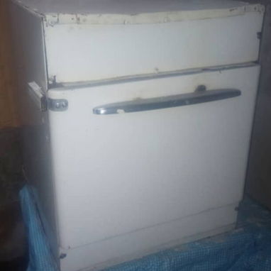 Vendo Horno eléctrico criollo. en buen estado con sus dos resistencias una arriba y otra debajo y cable conector. - Img 125154948