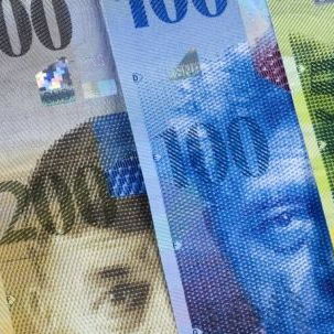 Compro Francos Suizos y Euros - USD sólo monedas - 2/6