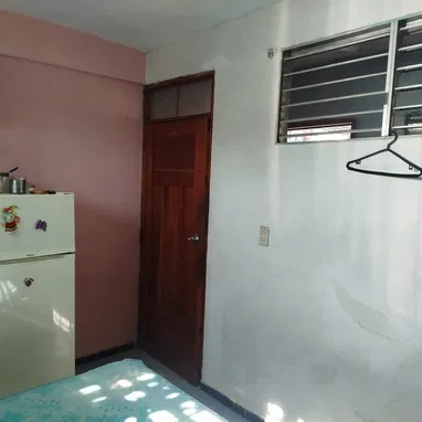 APARTAMENTO  SE VENDE CON VARIOS ARTÍCULOS DENTRO  CENTRO DE CIUDAD Y A 4 CUADRAS DEL BULEVAR - 4/10