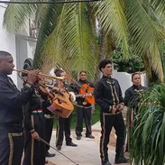 Mariachis en la Habana - Img 56119941