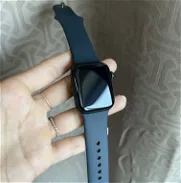 Apple Watch SE 2da generación de 40mm es de color negro y es nuevoooo!! Apple - Img 45834187
