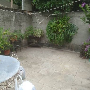 Oferta!!! Casa independiente en Santos Suárez con carporshe para un auto y espacio para otro y 5 cuartos!!! - Img 82407878