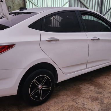 Vendo o negocio Hyundai hacen 2014, acabado de pintar - Img 113142899