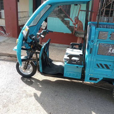 Tengo estos triciclos en venta trató presencial nada de zelles efectivo buenas oferta tú mejor compra aquí 👇👇👇🙏❤️ - Img 122764283