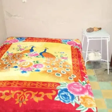 Se alquila linda y grande casa para una familia - 5/10