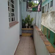 🏛*114-Apto en venta en el Vedado [ Es un interior de 1 planta,solamente de 3 casas ,esta queda arriba,placa libre ]* - Img 55723526