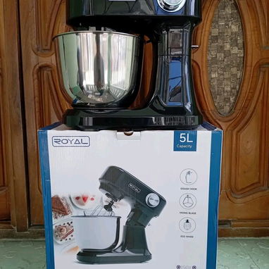 Mezcladora Royal  Potencia: 500W  /12 velocidades 5 litros 100 usd - Img 122728946