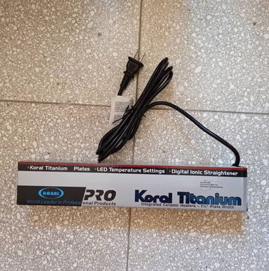Plancha de pelo de nano titanium de 450 grados ideal para keratina. Nueva en caja. Tenemos mensajería - Img 55870987