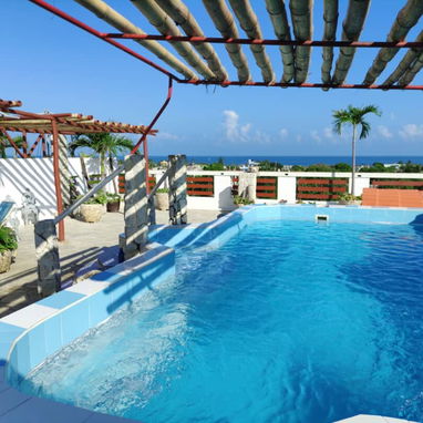 Se renta casa grande y confortable de 5 habitaciones en la playa de guanabo con piscina. 54026428 - Img 93358452