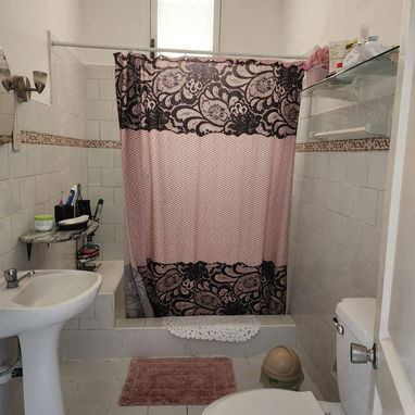 Alquiler de apartamento de 3 habitaciones y 2 baños a estudiantes extranjeros - Img 124629380