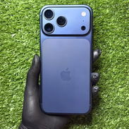 iPhone 17 pro Max . Se vende o se cambia por iPhone menor y vuelto - Img 56719928