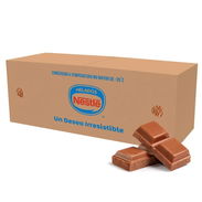 Tina de helado Nestlé  4.5L chocolate original - Img 55488941