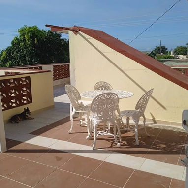 Casa de alquiler en Varadero a 200 m de la playa – Oferta especial - Img 118353130